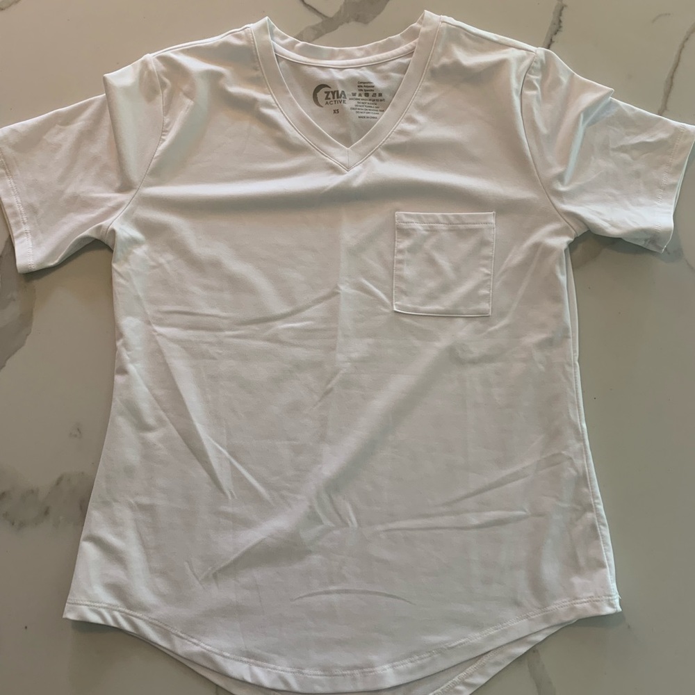 White ZYIA, XS Tee, NEVER WORN